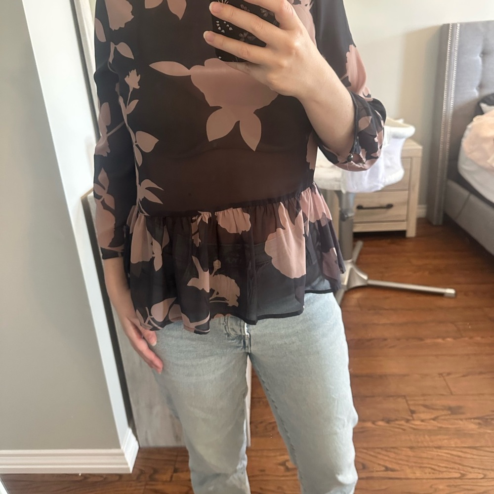 ☀️ Floral Navy and Pink Women's Top